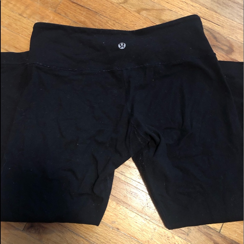 Lululemon crop leggings size 6